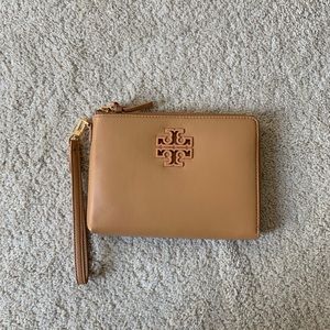 Tory Burch Lily Large Zip Pouch